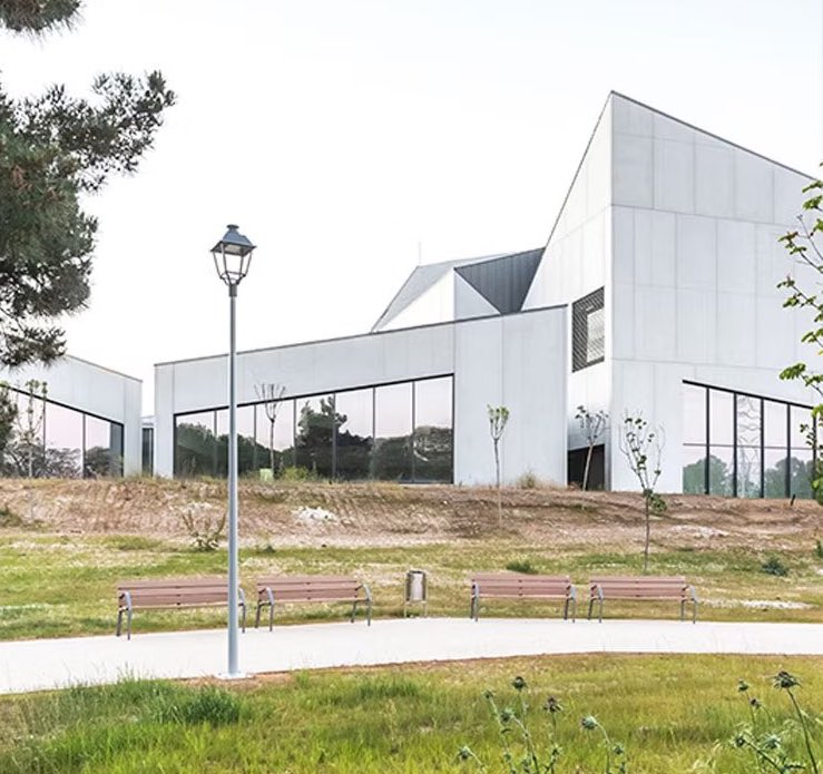 Casa de la Música y el Teatro de Arroyo de la Encomienda